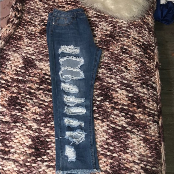 fashion nova distressed boyfriend jeans - Picture 2 of 5